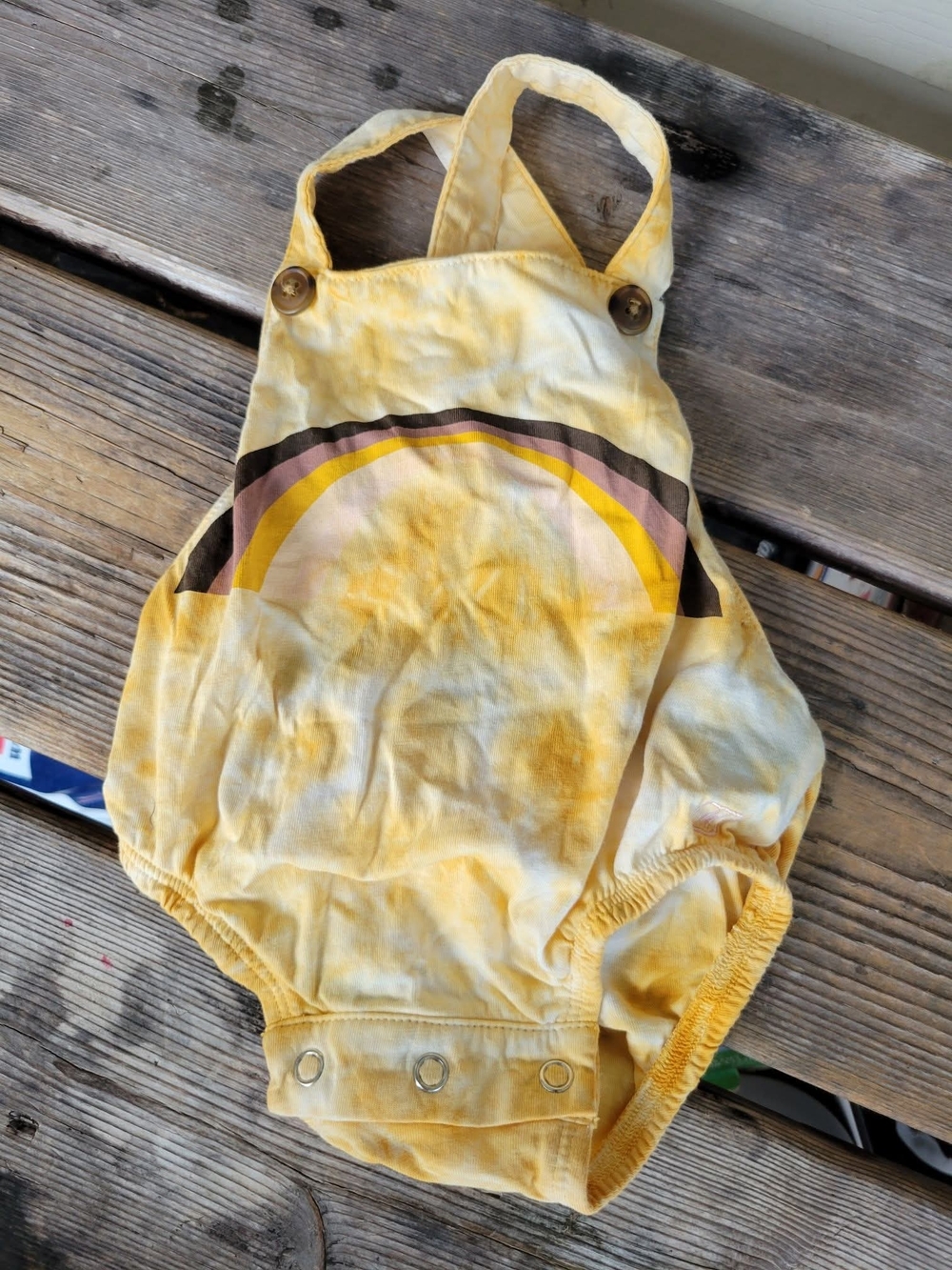MUNSTER SZ 0-3M VGUC YELLOW / WHITE tie dye 1pc bubble Rainbow Graphic Romper